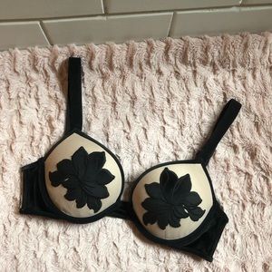 Victoria’s Secret bra